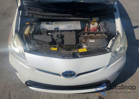 2013 Toyota Prius z USA, uszkodzony, nr VIN JTDKN3DU4D5598756